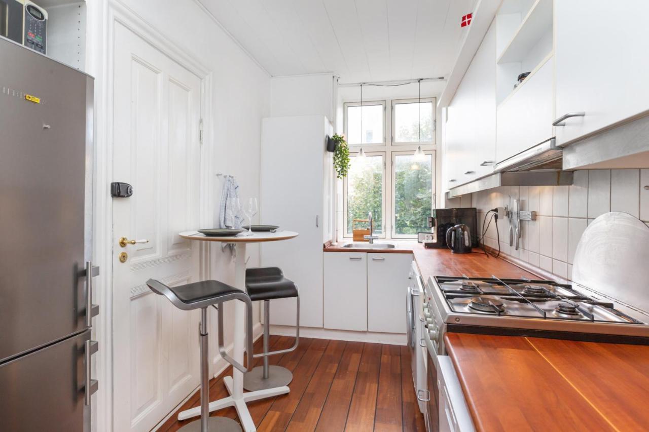 5 Min Fra Banegarden - Plads Til 4-Personer Apartment Олбор Екстериор снимка